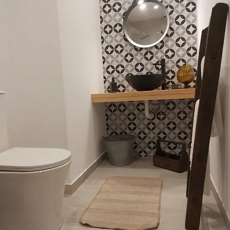 Apartamento Casa Rustica Con Y Regato Dentro Recien Rehabilitada Situada En El Entorno Del Parque Natural Monte Aloia Y Monte De San Antonino Proxima A Gondomar Y Playas De Nigran *