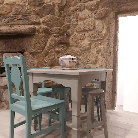 Casa Rustica Con Y Regato Dentro Recien Rehabilitada Situada En El Entorno Del Parque Natural Monte Aloia Y Monte De San Antonino Proxima A Gondomar Y Playas De Nigran * Tui