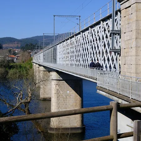 Casa Rustica Con Y Regato Dentro Recien Rehabilitada Situada En El Entorno Del Parque Natural Monte Aloia Y Monte De San Antonino Proxima A Gondomar Y Playas De Nigran