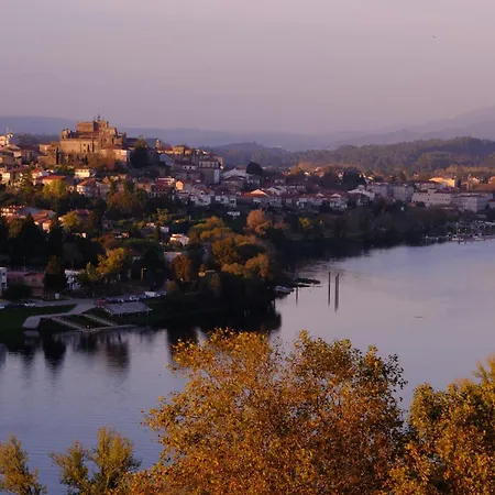 アパート Vivienda De Uso Turistico Casa Porto トゥイ