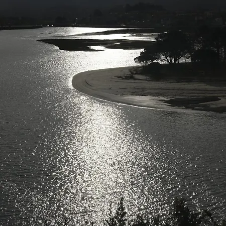 アパート Vivienda De Uso Turistico Casa Porto トゥイ